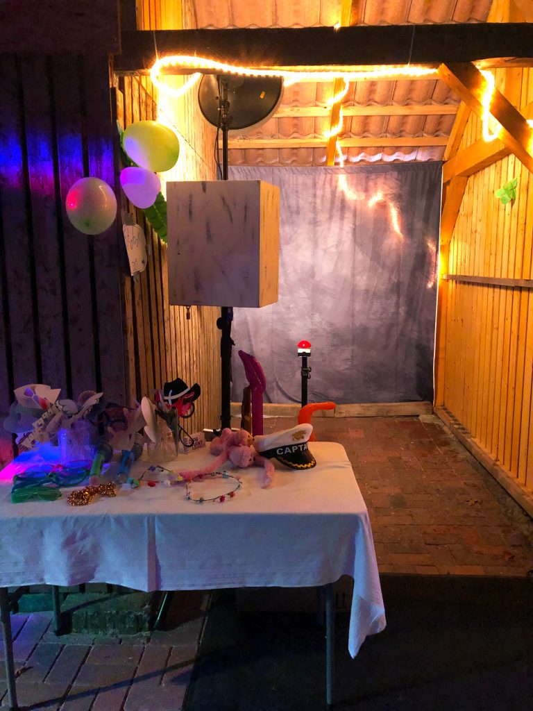 Fotobox in einer rustikalen Eventlocation